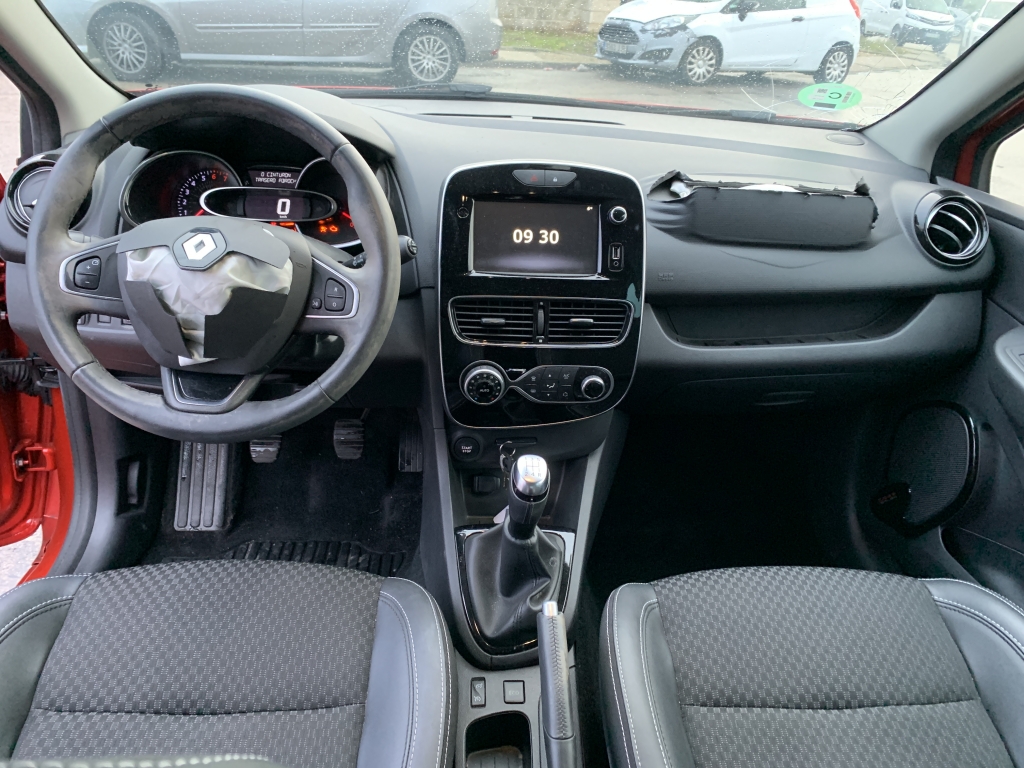 RENAULT CLIO 900CC INY 90CV