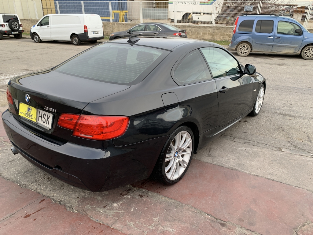 BMW 318I PACK M COOPE 2.0 INY 143CV BMW 318I PACK M COOPE 2.0 INY 143CV