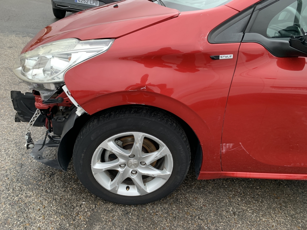 PEUGEOT 208 1.6 HDI 92CV