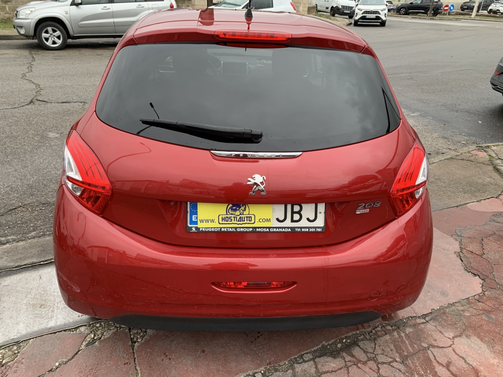 PEUGEOT 208 1.6 HDI 92CV PEUGEOT 208 1.6 HDI 92CV