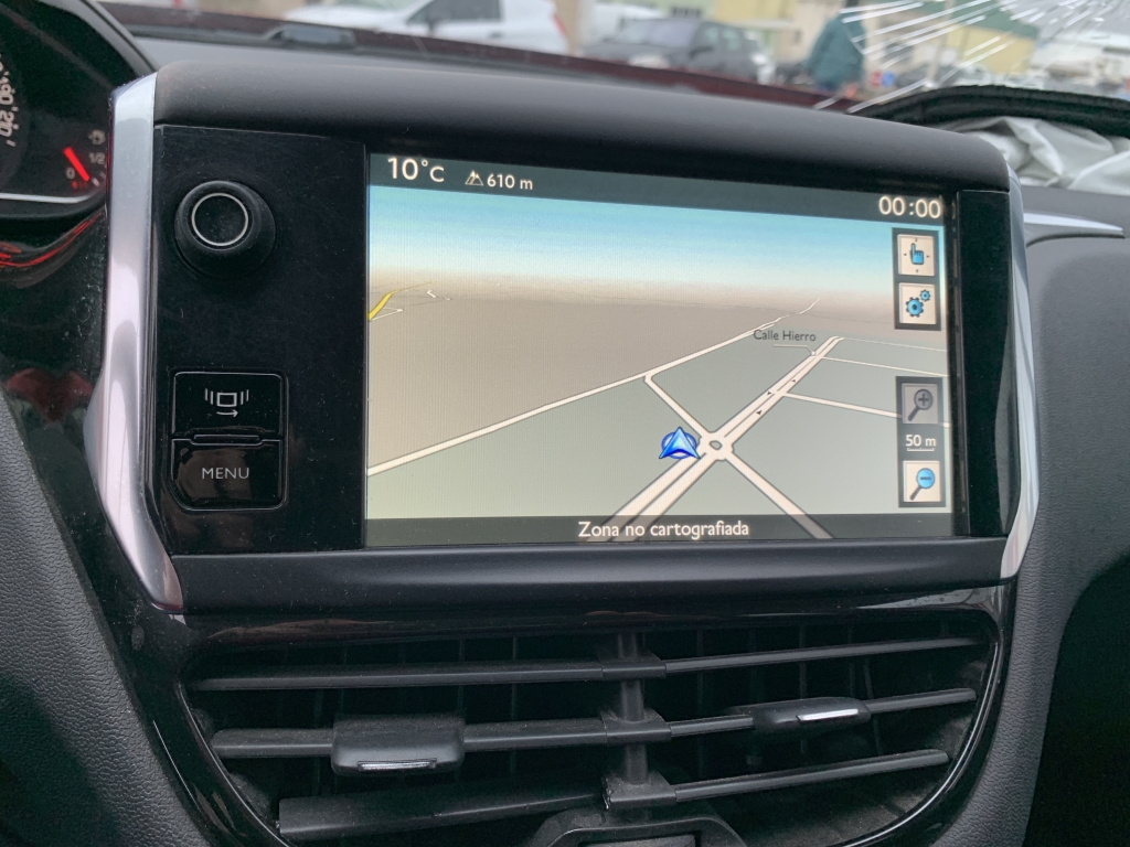 PEUGEOT 208 1.6 HDI 92CV PEUGEOT 208 1.6 HDI 92CV