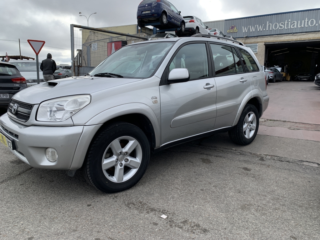 TOYOTA RAV-4 2.0 D4D 115CV TOYOTA RAV-4 2.0 D4D 115CV