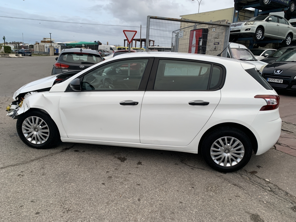 PEUGEOT 308 1.2 INY 82CV PEUGEOT 308 1.2 INY 82CV