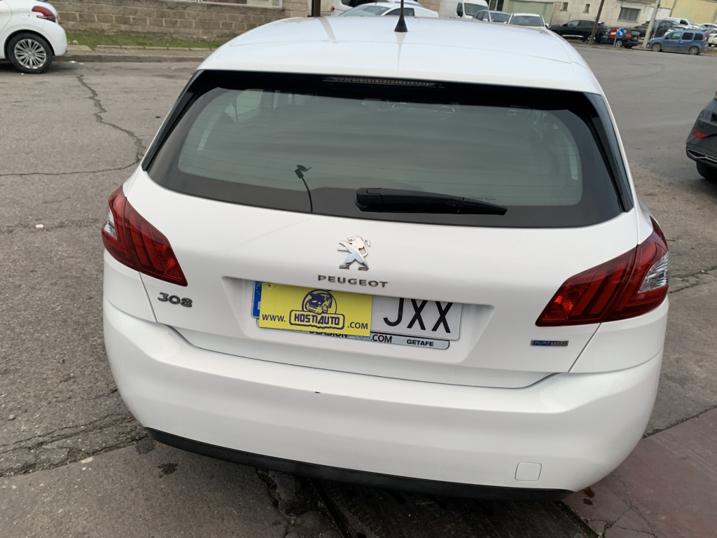 PEUGEOT 308 1.2 INY 82CV PEUGEOT 308 1.2 INY 82CV