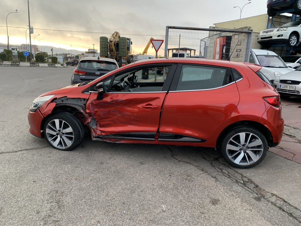 RENAULT CLIO 1.5 DCI 90CV RENAULT CLIO 1.5 DCI 90CV