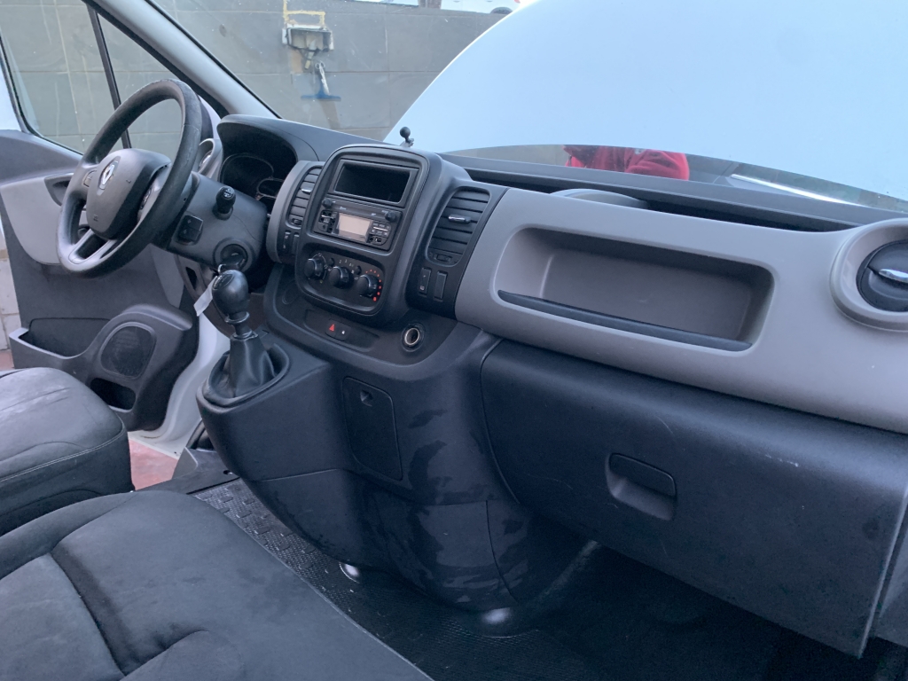 RENAULT TRAFIC 1.6 DCI 121CV RENAULT TRAFIC 1.6 DCI 121CV