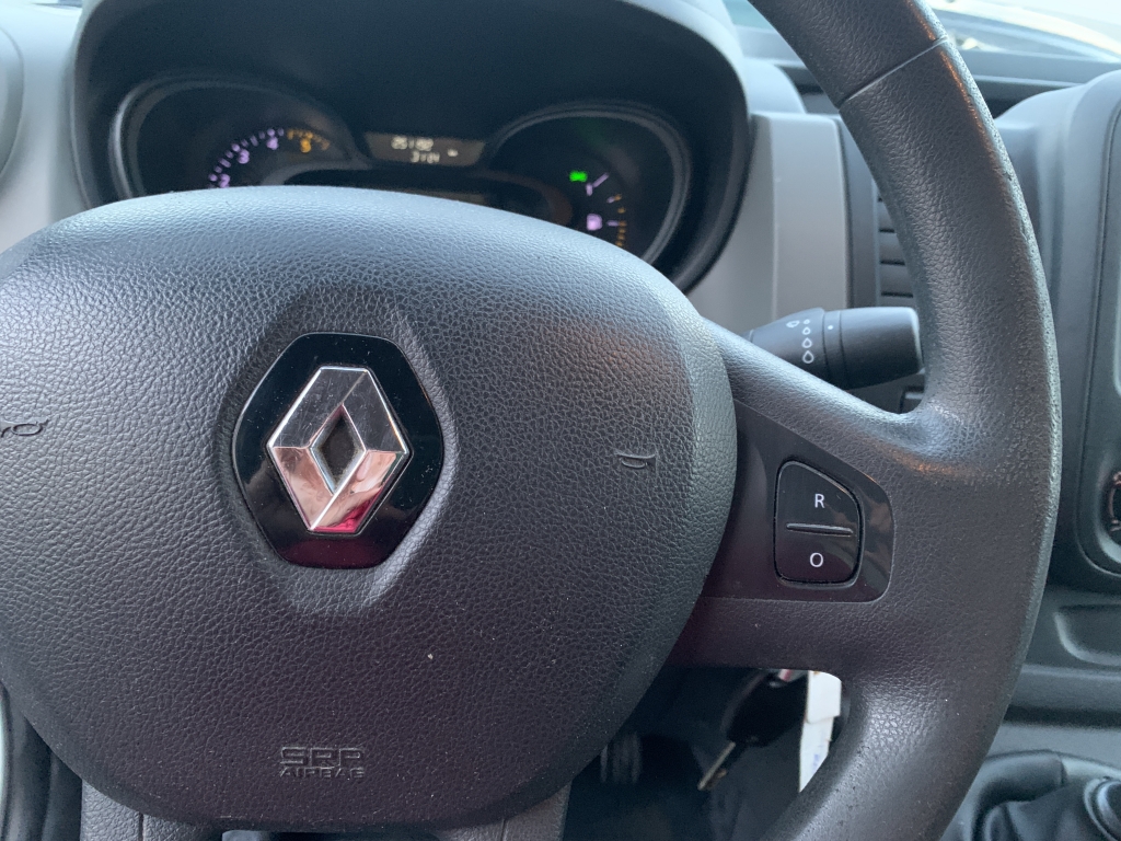 RENAULT TRAFIC 1.6 DCI 121CV RENAULT TRAFIC 1.6 DCI 121CV