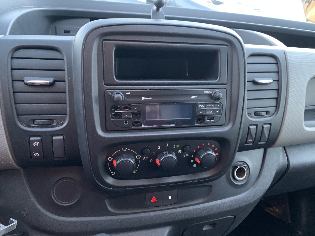 RENAULT TRAFIC 1.6 DCI 121CV RENAULT TRAFIC 1.6 DCI 121CV