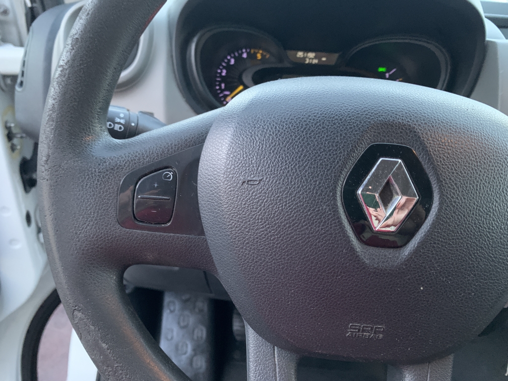 RENAULT TRAFIC 1.6 DCI 121CV RENAULT TRAFIC 1.6 DCI 121CV