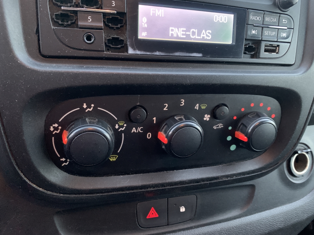 RENAULT TRAFIC 1.6 DCI 121CV RENAULT TRAFIC 1.6 DCI 121CV