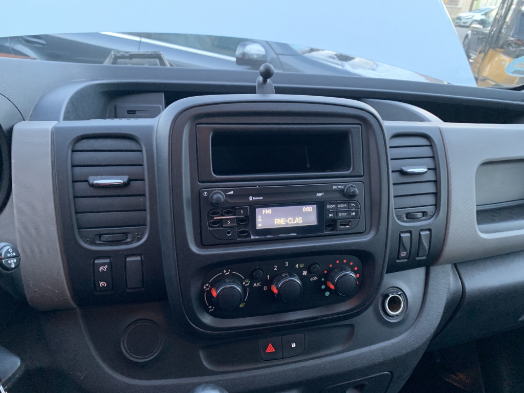 RENAULT TRAFIC 1.6 DCI 121CV RENAULT TRAFIC 1.6 DCI 121CV