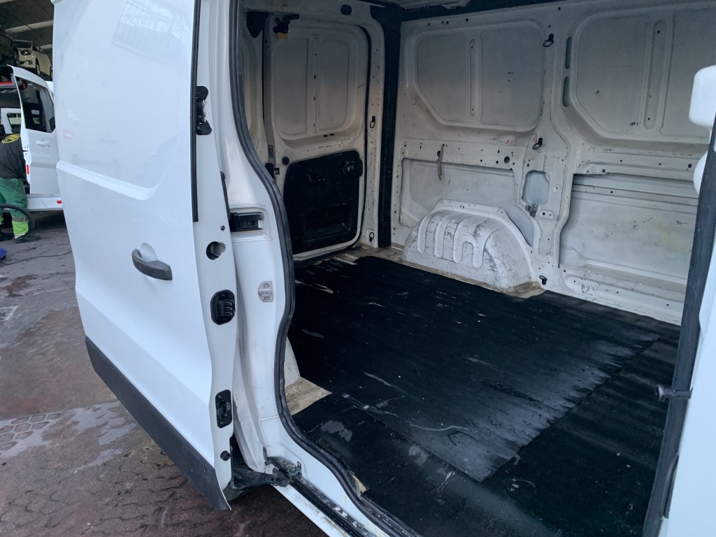 RENAULT TRAFIC 1.6 DCI 121CV RENAULT TRAFIC 1.6 DCI 121CV