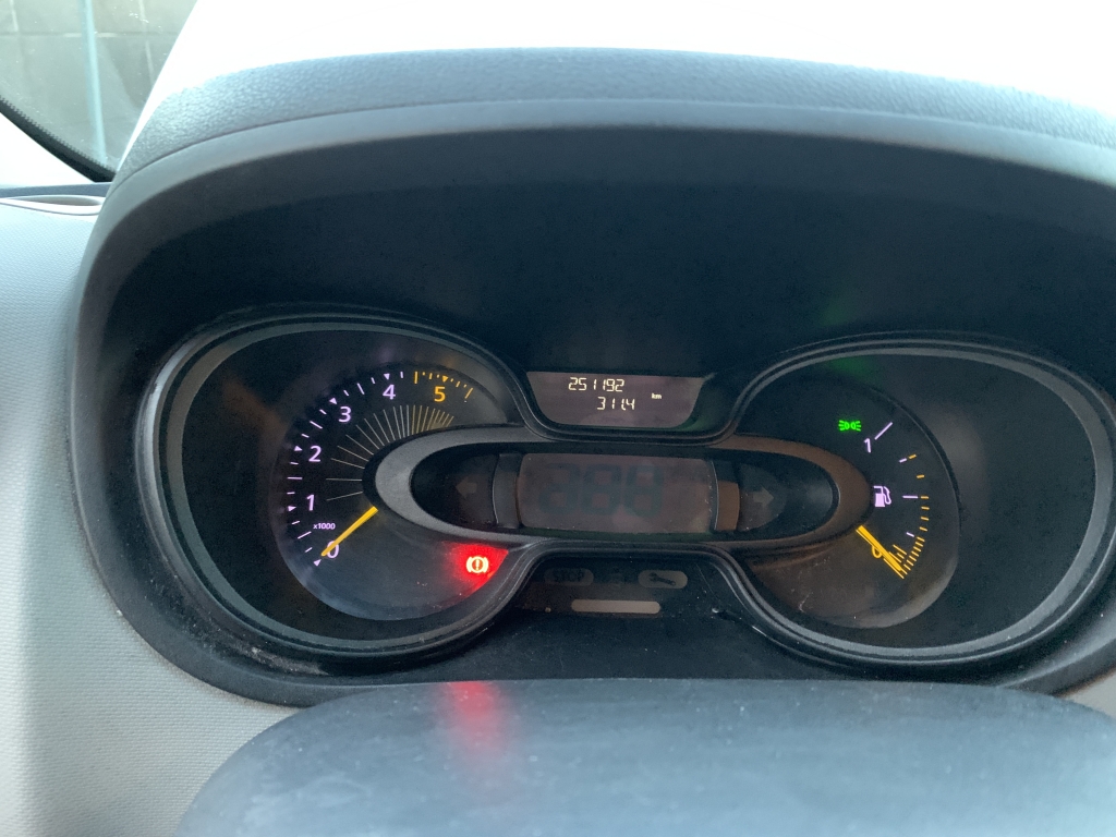 RENAULT TRAFIC 1.6 DCI 121CV RENAULT TRAFIC 1.6 DCI 121CV