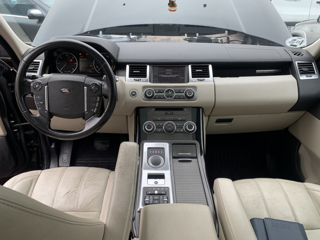 LAND ROVER RANGE ROVER SPORT 3.0 D 256CV AUT LAND ROVER RANGE ROVER SPORT 3.0 D 256CV AUT