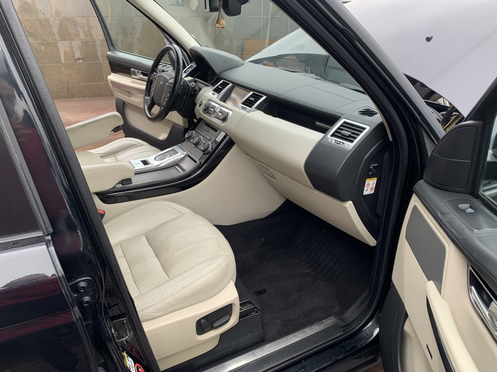 LAND ROVER RANGE ROVER SPORT 3.0 D 256CV AUT LAND ROVER RANGE ROVER SPORT 3.0 D 256CV AUT