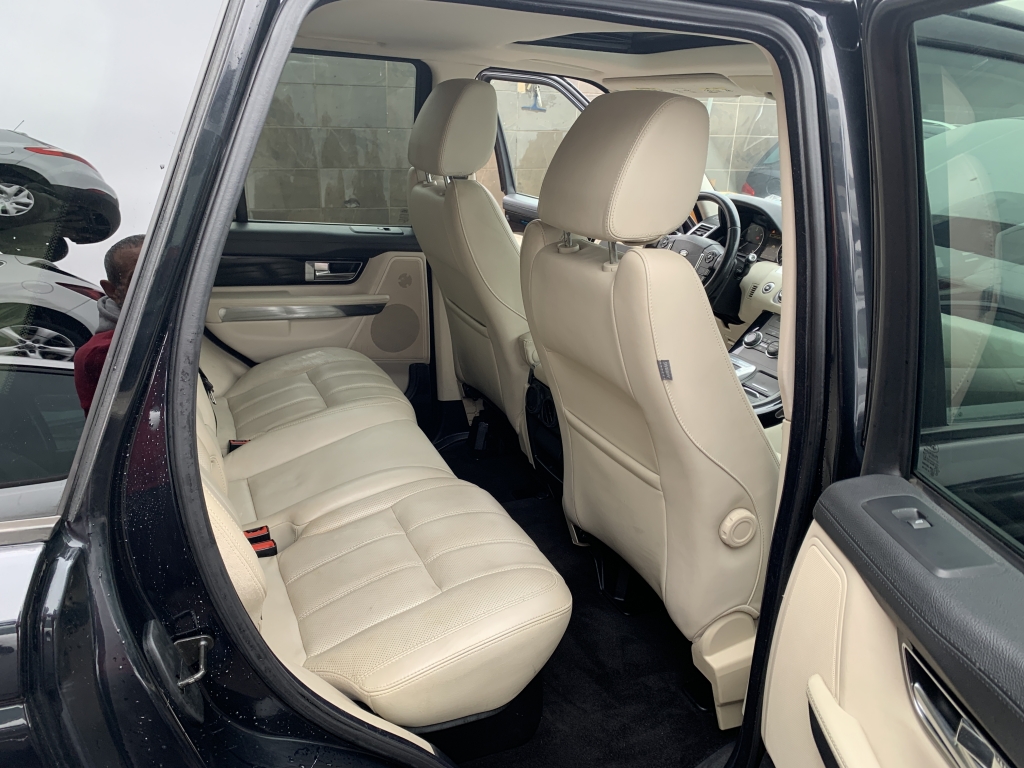 LAND ROVER RANGE ROVER SPORT 3.0 D 256CV AUT LAND ROVER RANGE ROVER SPORT 3.0 D 256CV AUT