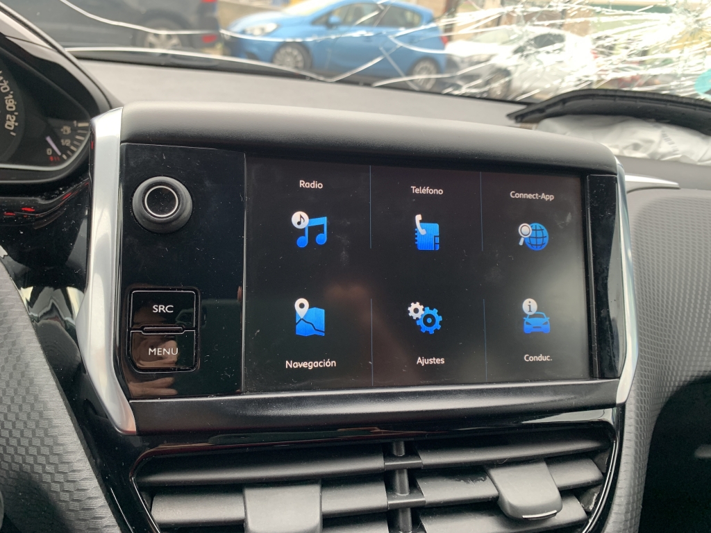 PEUGEOT 208 1.2 INY 82CV PEUGEOT 208 1.2 INY 82CV