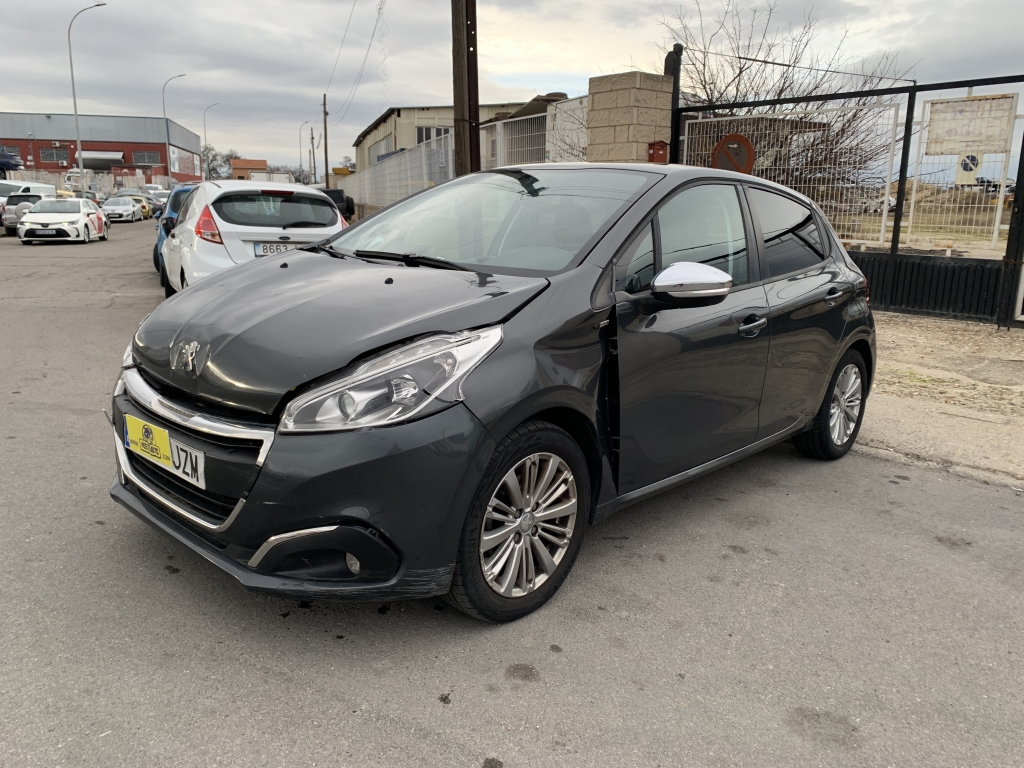 PEUGEOT 208 1.2 INY 82CV