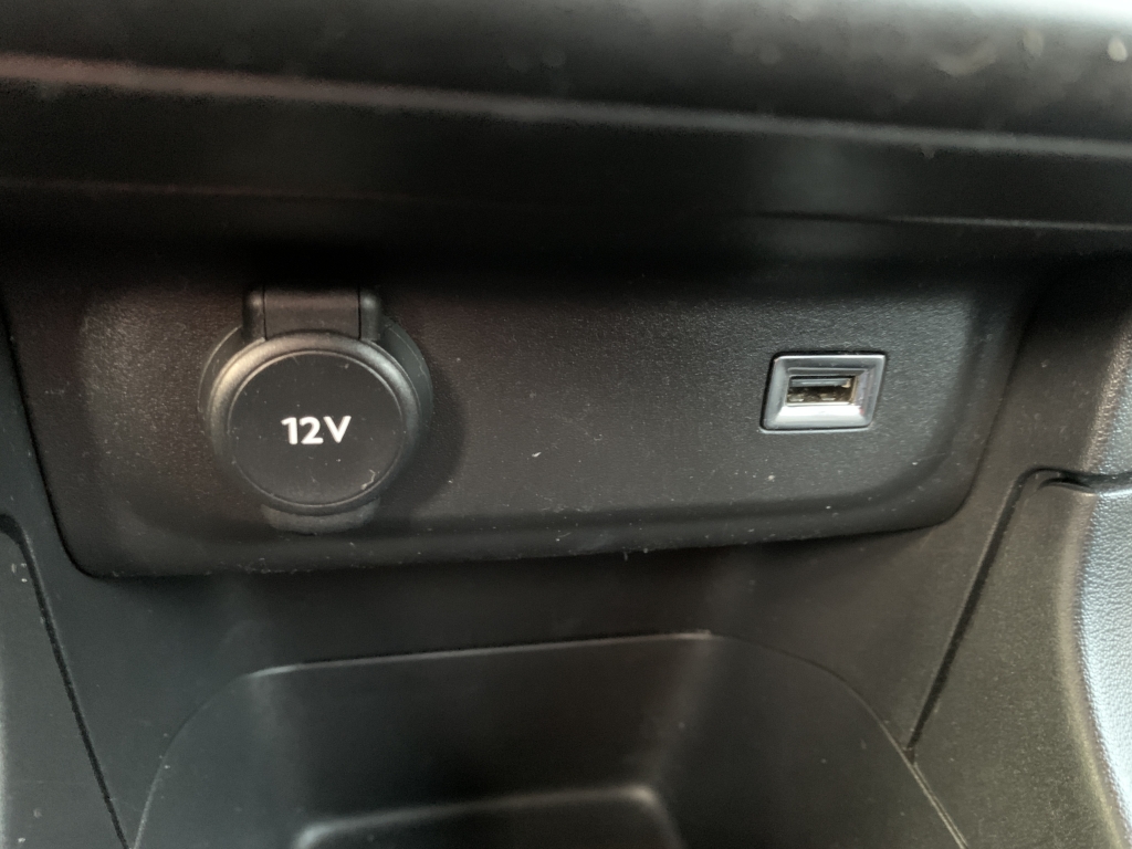 CITROEN C-3 1.2 1.2 INY 83CV