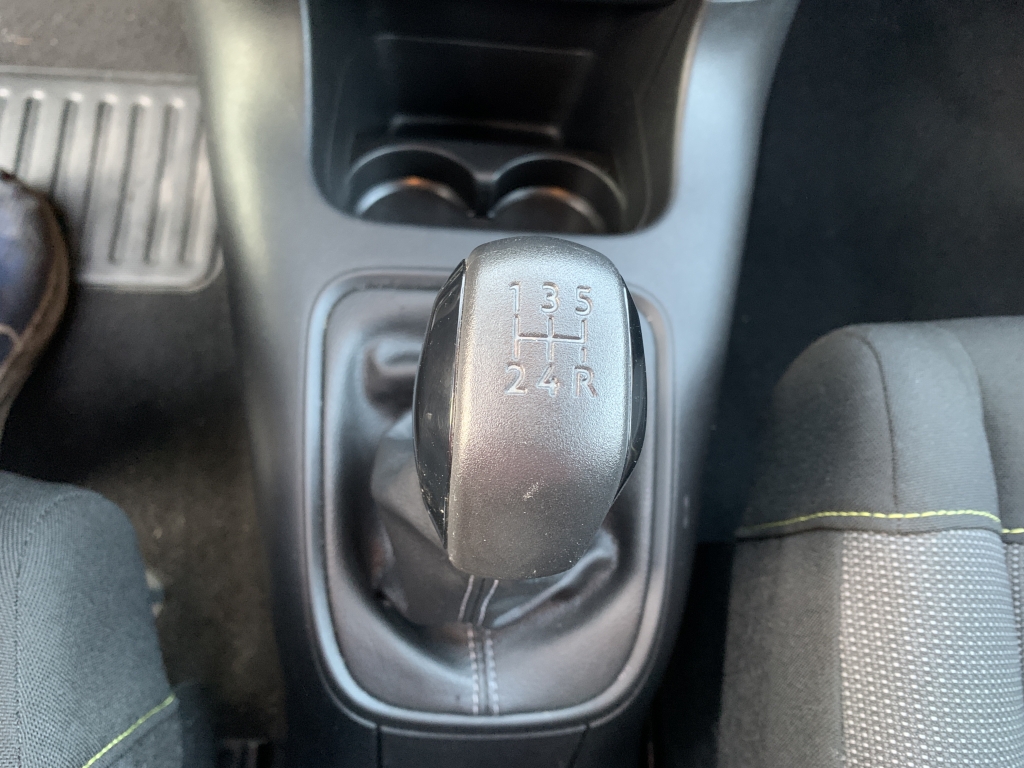 CITROEN C-3 1.2 1.2 INY 83CV