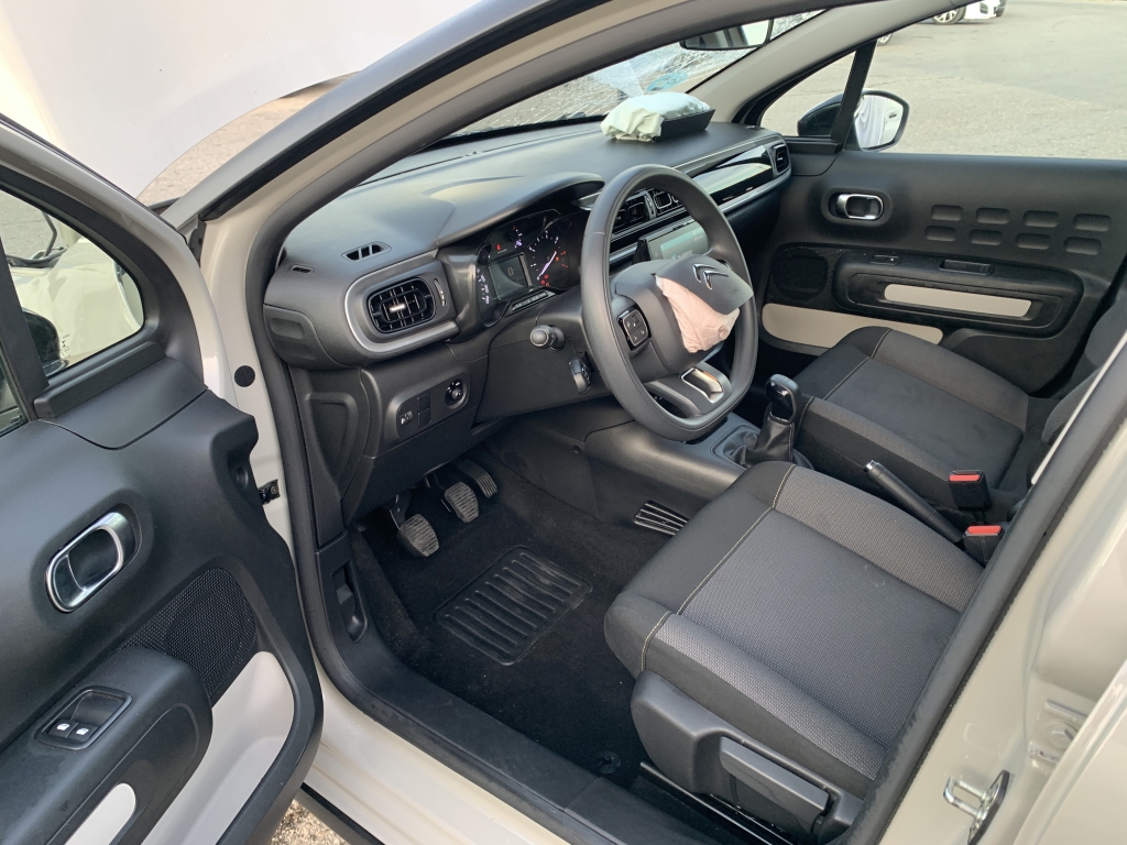 CITROEN C-3 1.2 1.2 INY 83CV