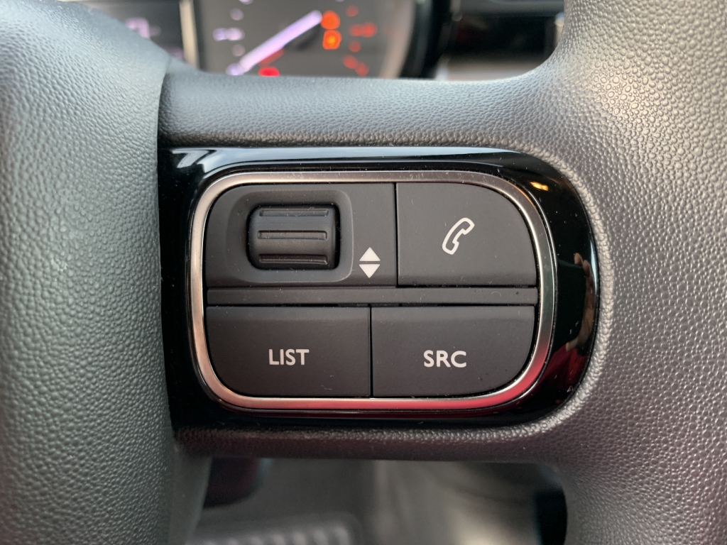 CITROEN C-3 1.2 1.2 INY 83CV