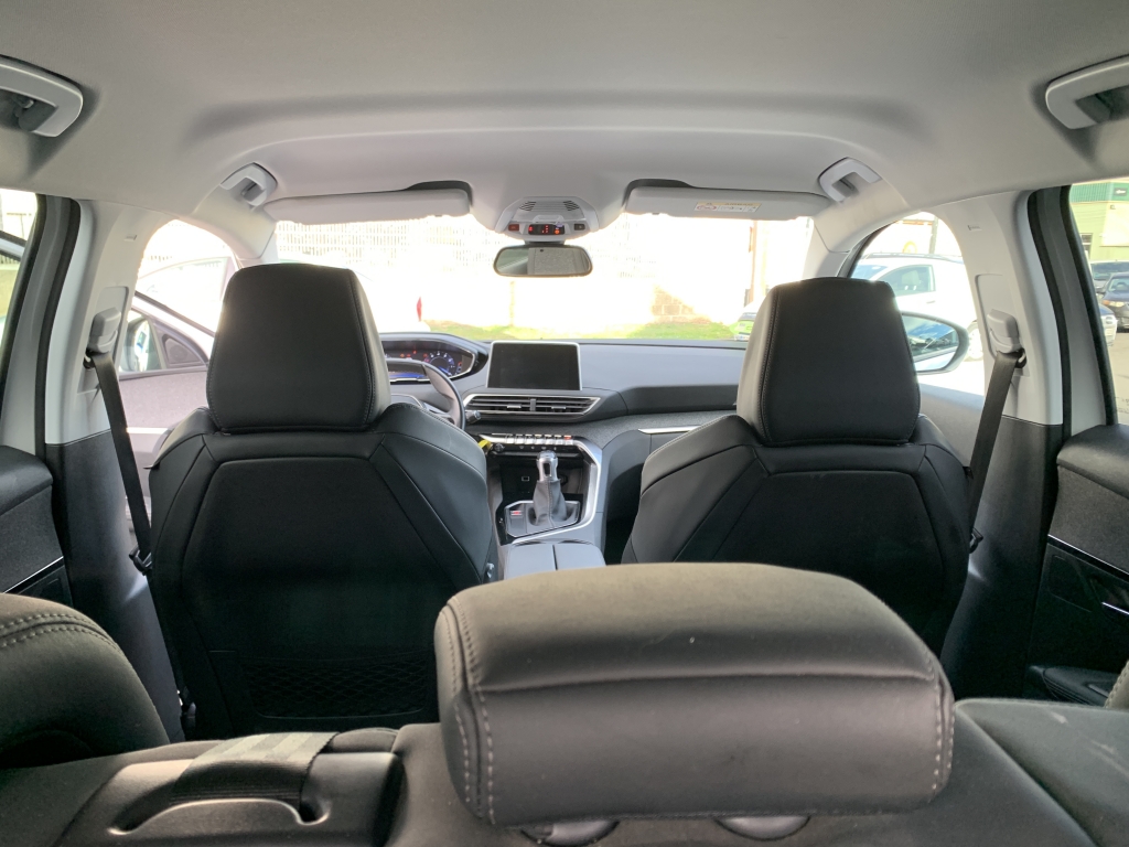 PEUGEOT 3008 1.2 INY 130CV