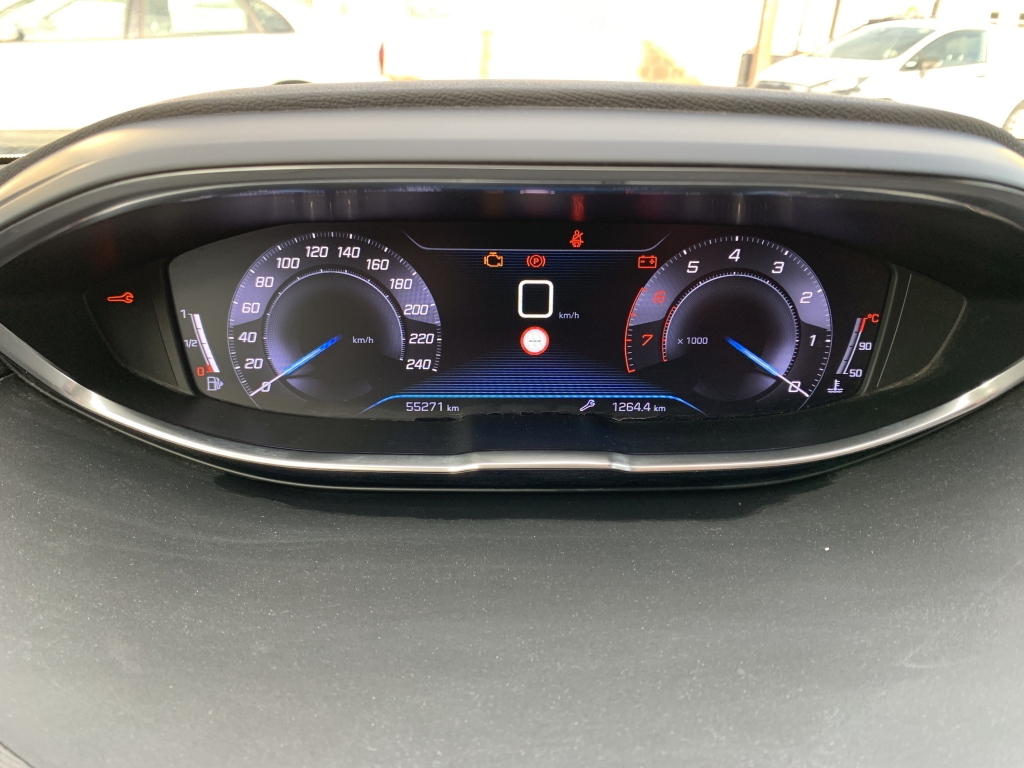 PEUGEOT 3008 1.2 INY 130CV