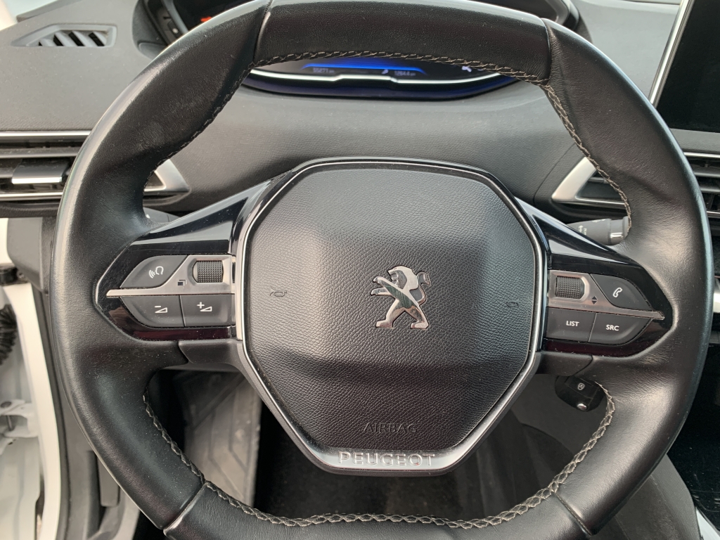 PEUGEOT 3008 1.2 INY 130CV