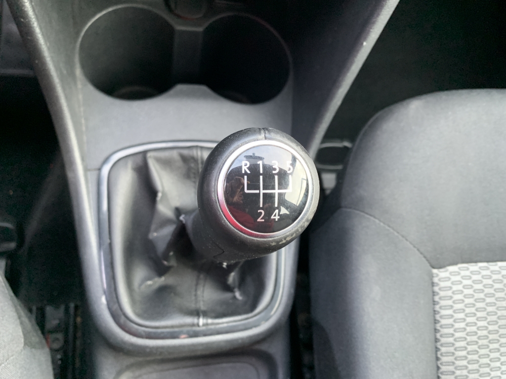 VOLKSWAGEN POLO 1.6 TDI 90CV VOLKSWAGEN POLO 1.6 TDI 90CV