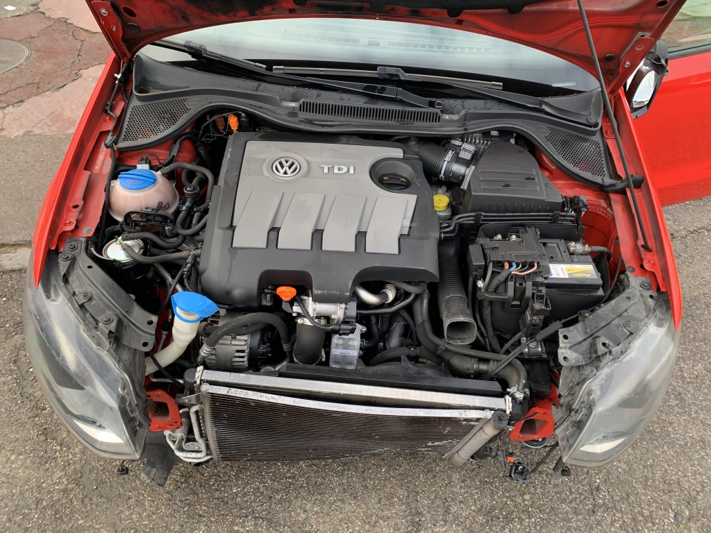 VOLKSWAGEN POLO 1.6 TDI 90CV VOLKSWAGEN POLO 1.6 TDI 90CV