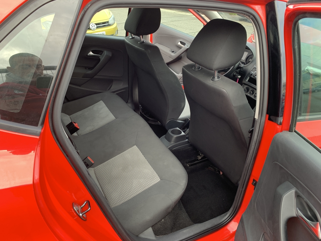 VOLKSWAGEN POLO 1.6 TDI 90CV VOLKSWAGEN POLO 1.6 TDI 90CV