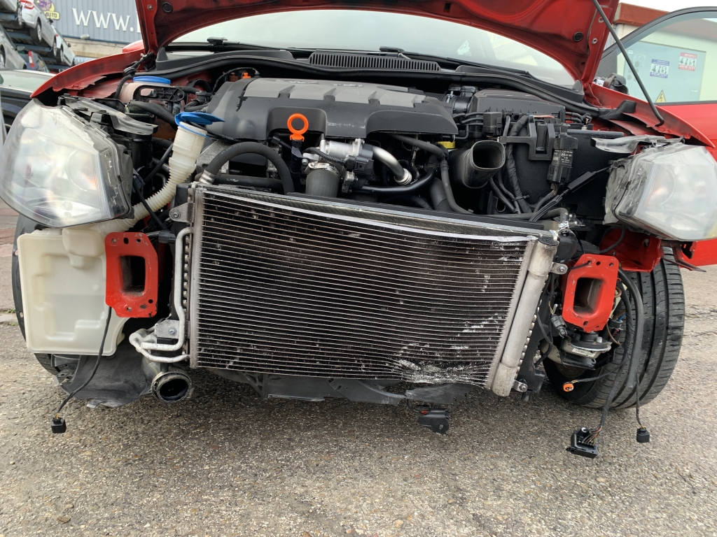 VOLKSWAGEN POLO 1.6 TDI 90CV VOLKSWAGEN POLO 1.6 TDI 90CV