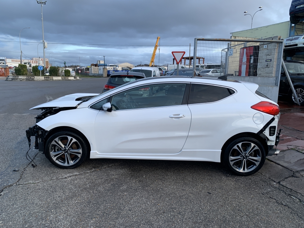 KIA CEED GT LINE 1.6 CRDI 136CV KIA CEED GT LINE 1.6 CRDI 136CV