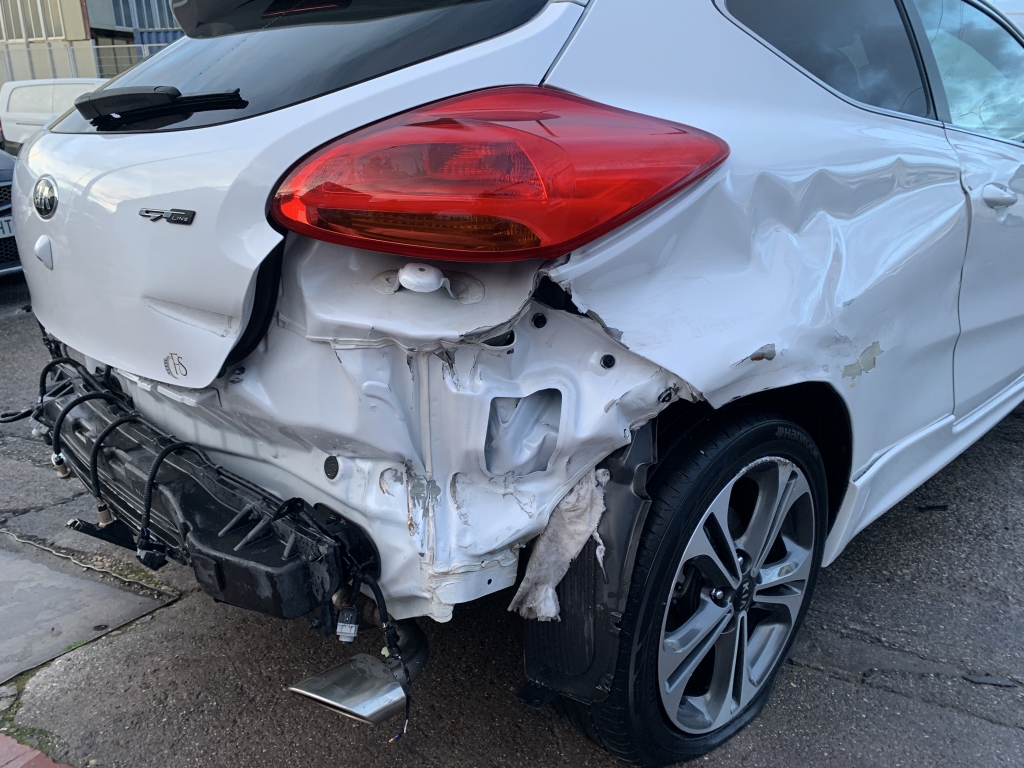 KIA CEED GT LINE 1.6 CRDI 136CV KIA CEED GT LINE 1.6 CRDI 136CV