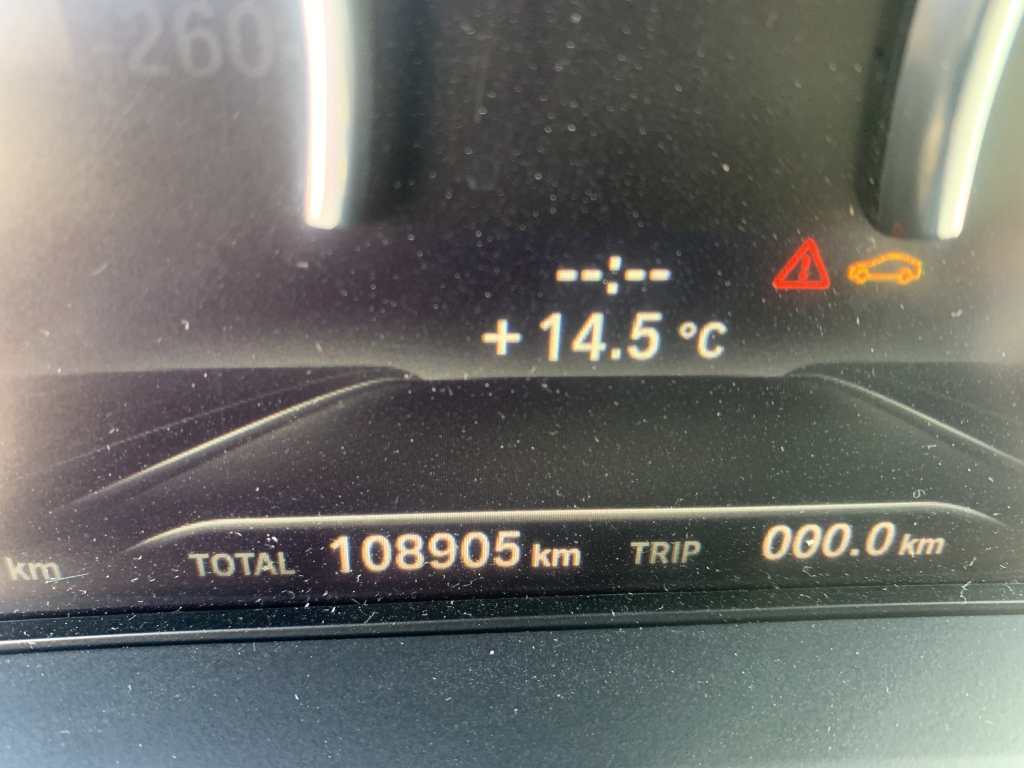 BMW 318 2.0 D 150CV AUT BMW 318 2.0 D 150CV AUT