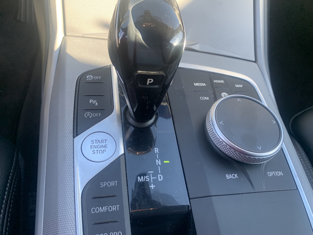 BMW 318 2.0 D 150CV AUT BMW 318 2.0 D 150CV AUT