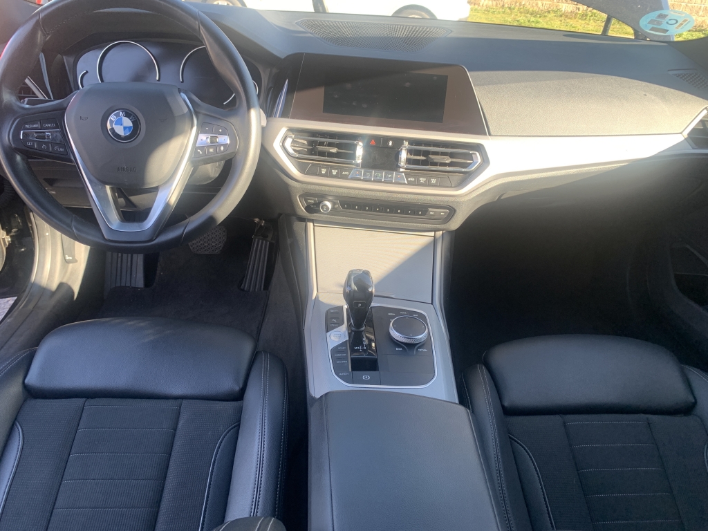 BMW 318 2.0 D 150CV AUT BMW 318 2.0 D 150CV AUT