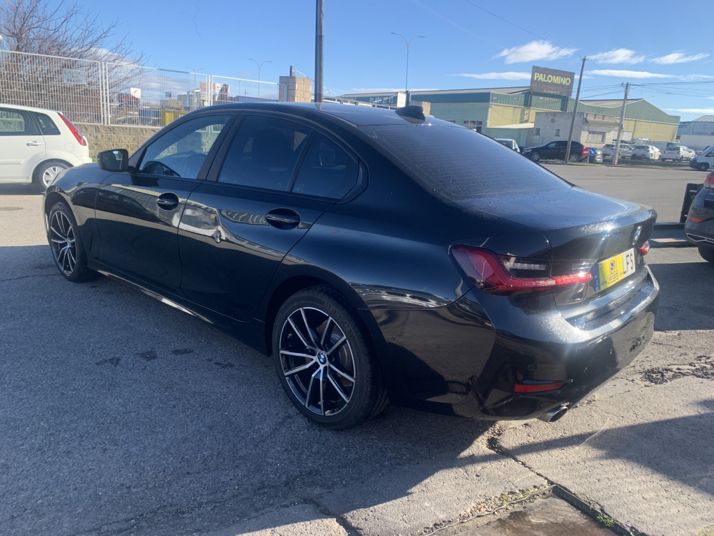 BMW 318 2.0 D 150CV AUT BMW 318 2.0 D 150CV AUT