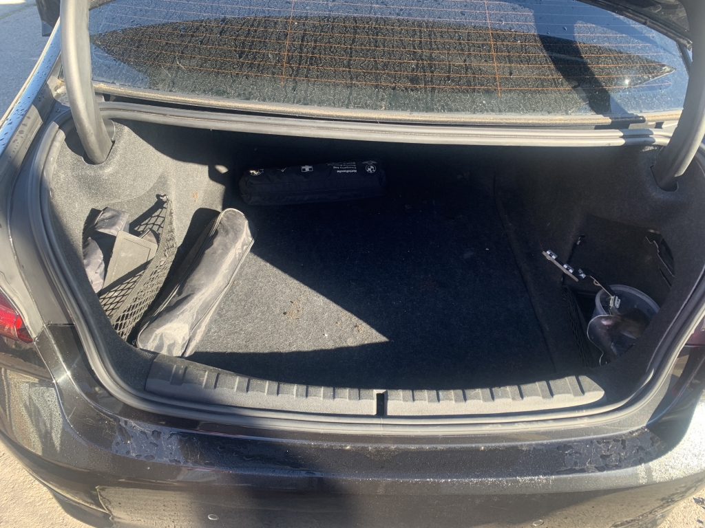 BMW 318 2.0 D 150CV AUT BMW 318 2.0 D 150CV AUT