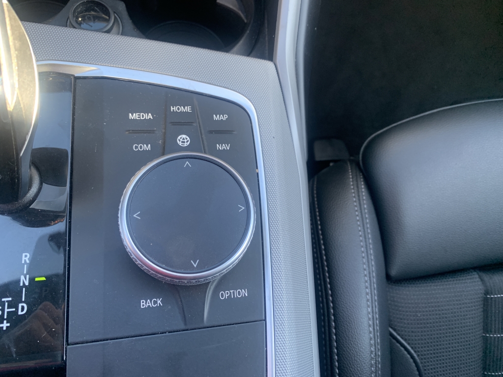 BMW 318 2.0 D 150CV AUT BMW 318 2.0 D 150CV AUT