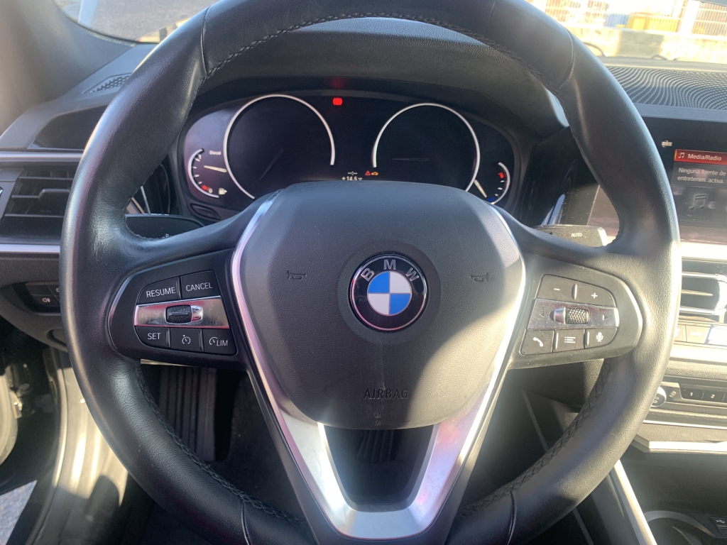 BMW 318 2.0 D 150CV AUT BMW 318 2.0 D 150CV AUT