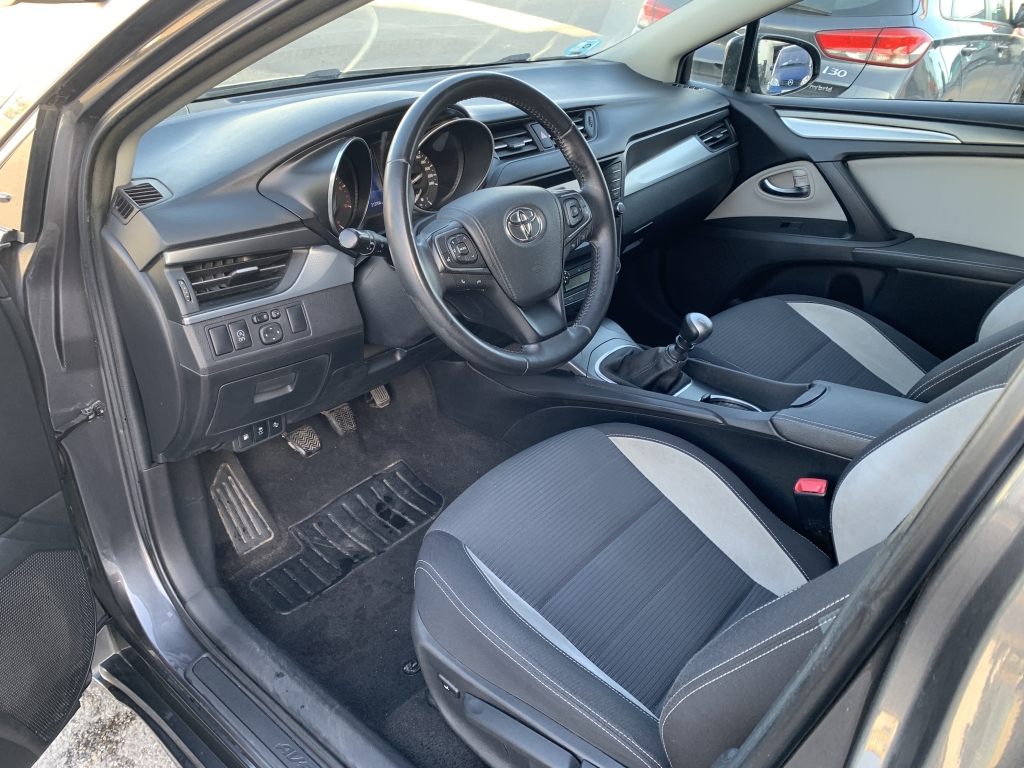 TOYOTA AVENSIS AVANT 2.0 D4D 143CV TOYOTA AVENSIS AVANT 2.0 D4D 143CV