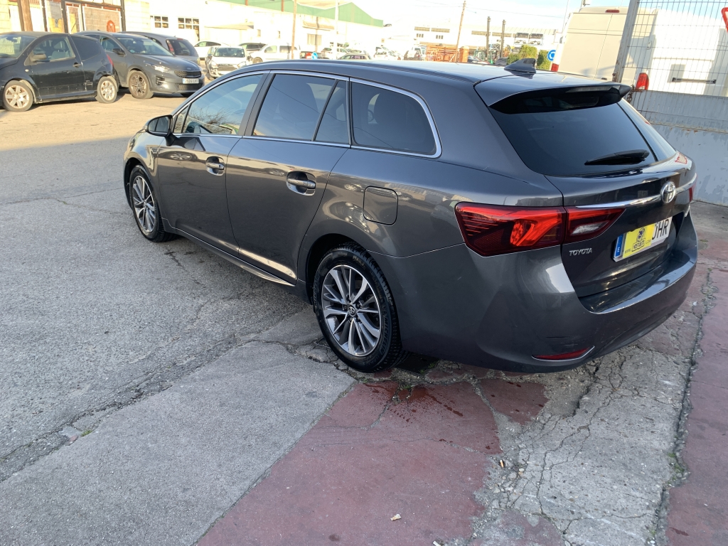 TOYOTA AVENSIS AVANT 2.0 D4D 143CV TOYOTA AVENSIS AVANT 2.0 D4D 143CV