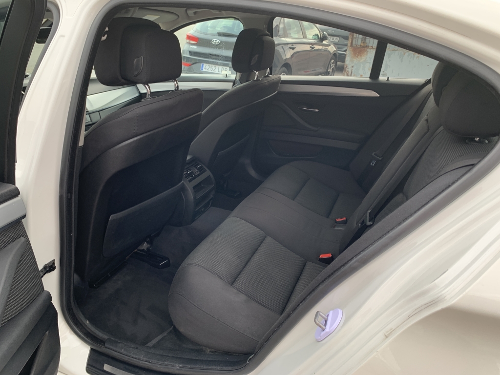 BMW 520 2.0D 184CV AUT BMW 520 2.0D 184CV AUT