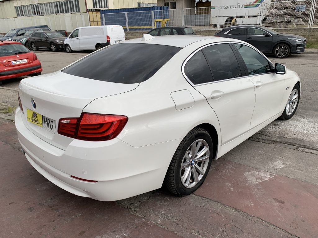 BMW 520 2.0D 184CV AUT BMW 520 2.0D 184CV AUT