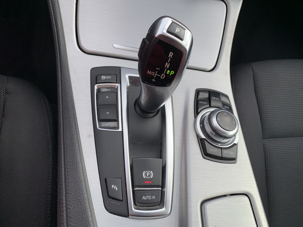 BMW 520 2.0D 184CV AUT BMW 520 2.0D 184CV AUT