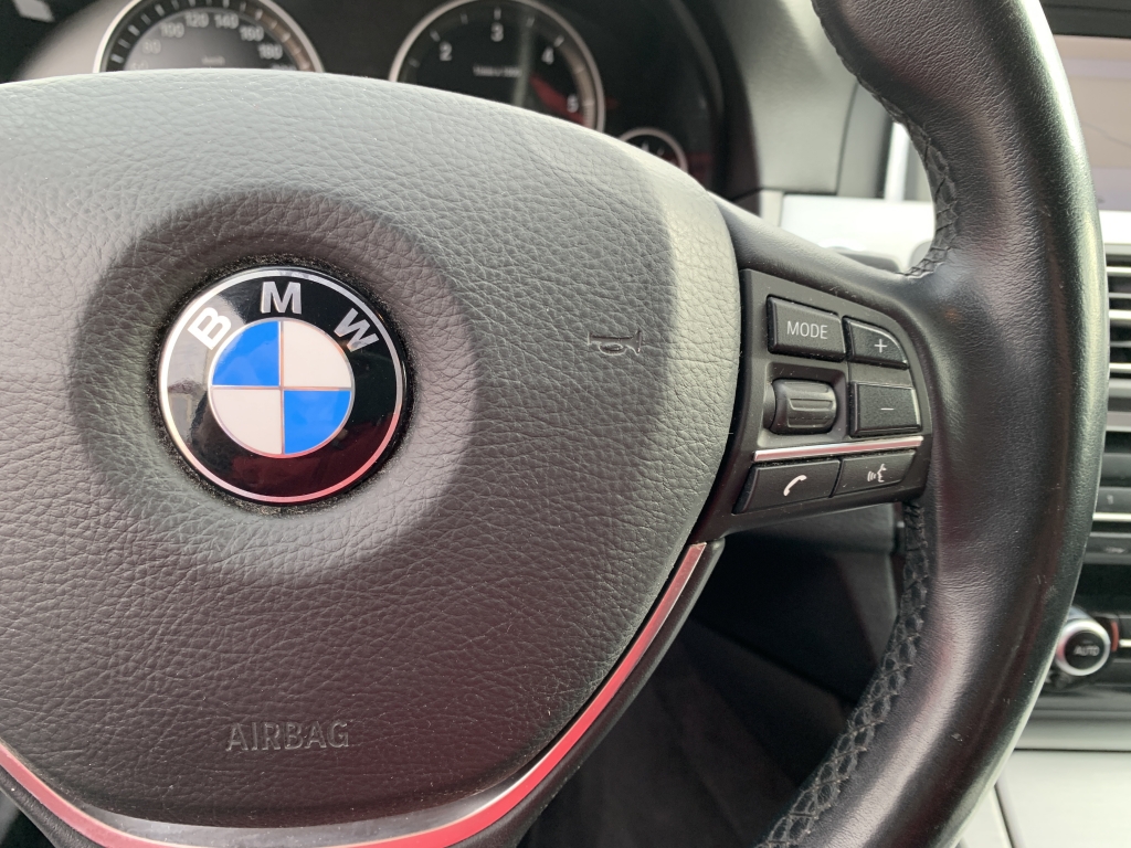 BMW 520 2.0D 184CV AUT BMW 520 2.0D 184CV AUT