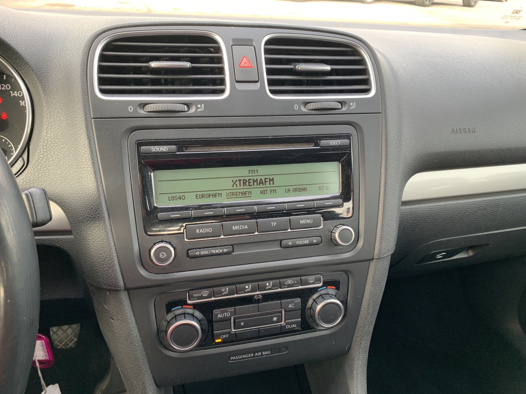 VOLKSWAGEN GOLF 1.6 TDI 105CV