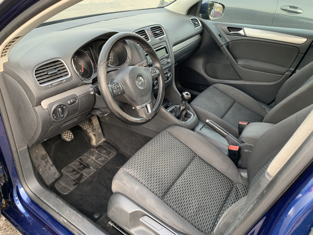VOLKSWAGEN GOLF 1.6 TDI 105CV